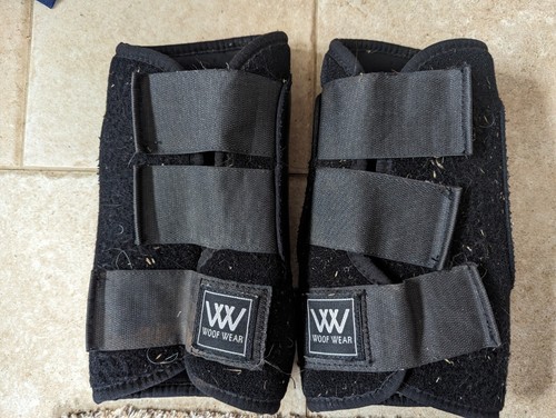 Woof wear black - black, medium