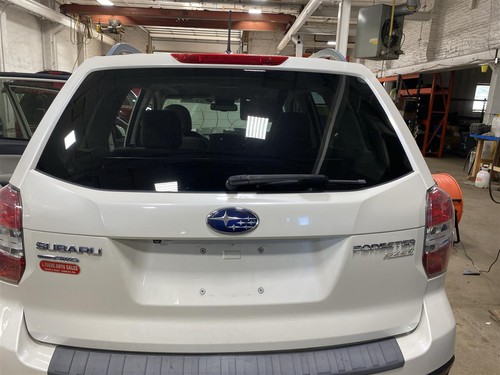 Trunk lid 2015 - forester, white