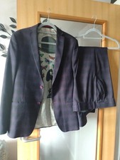 Lovely mauve suit with blue
