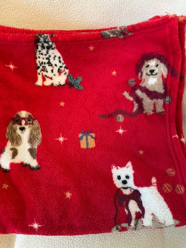 Primark viral red with dogs - red,