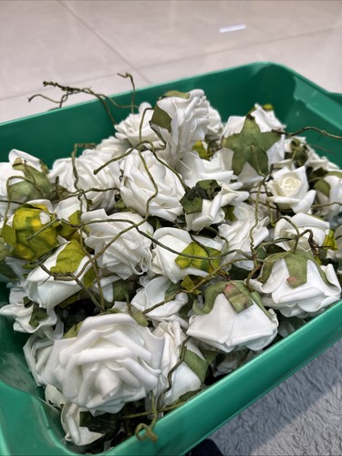 Mixed size white foam - white,