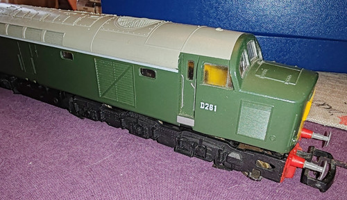 Class model d281 - class, 40