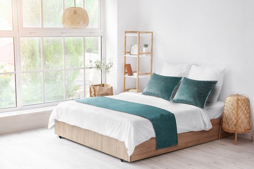 Plush velvet bed - bed, runner