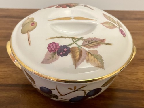 Royal worcester evesham gold - worcester,