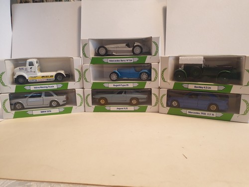 Set boxed models from the - 7,