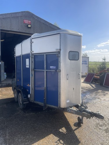 Ifor williams horse box - ifor,