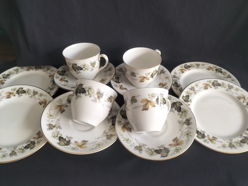 Royal doulton larchmont - royal, fine