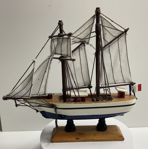 Vintage hand made wooden model - vintage,