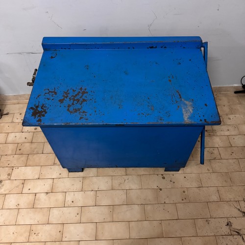 Used metal blue parts - metal,