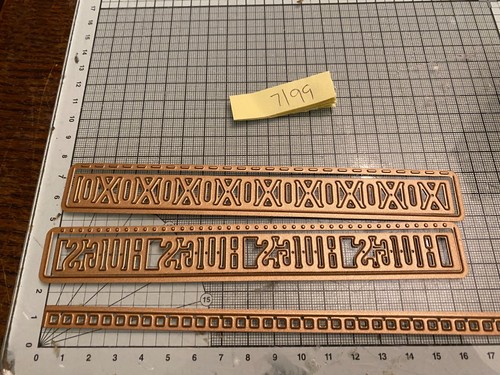 Spellbinders hugs kisses - hugs,
