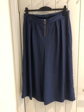 Navy blue wide leg 3/4 culottes