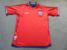 Men's England Umbro 2002-04 Reversible Away Football Shirt Size UK S Red & Blue