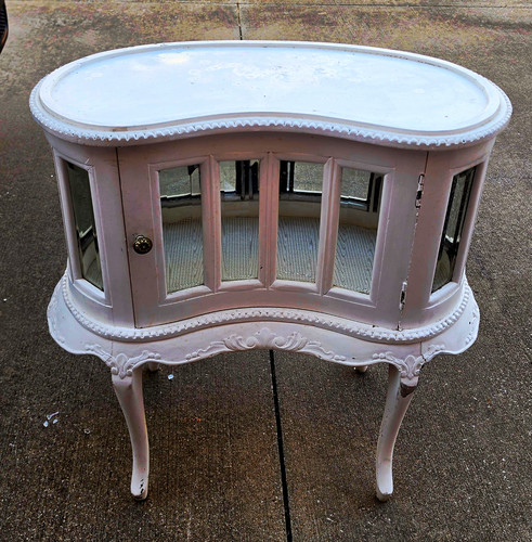 White kidney bean console - kidney,