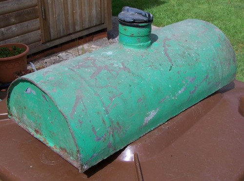 Half round petrol fuel - , tank