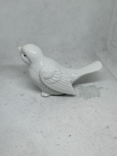 Vintage white porcelain - vintage, bird