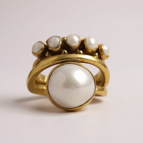 Museum pearl ring - ring, gold