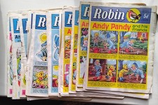 A Bundle of 23 Vintage Robin