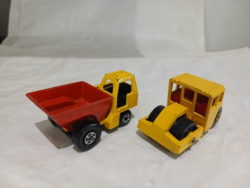 Matchbox site dumper and - matchbox, bomag