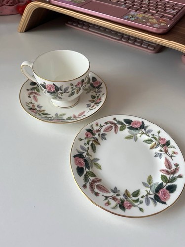 Wedgewood hathaway rose bone - rose,
