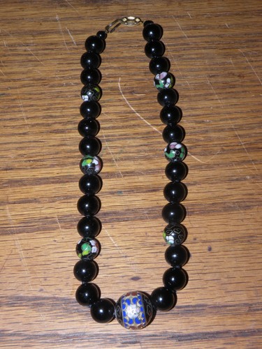 Nice vintage necklace - 17",