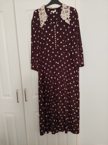 Fashionable polka dot dress - polka,