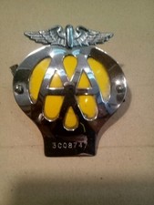 VINTAGE AA BADGE - Car Grille