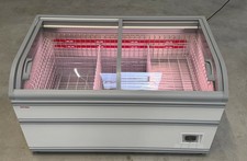 AHT COMMERCIAL CHEST FREEZER