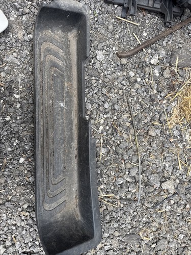 Side step trim front - step,