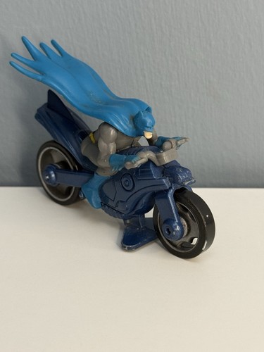 Hot wheels batman bat cycle - wheels,