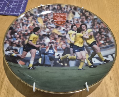 Arsenal danbury mint plate - arsenal,