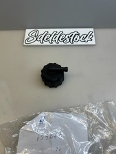 1 Peugeot XR6 expansion tank