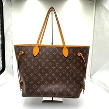 LOUIS VUITTON Monogram
