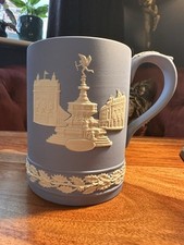 Vintage 1971 Wedgwood Christmas mug, pale blue Jasperware Piccadilly Circus