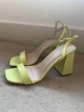 Ideal Shoes Neon Yellow Block