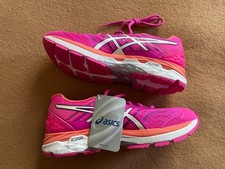 Brand New ASICS GT 2000 Womens