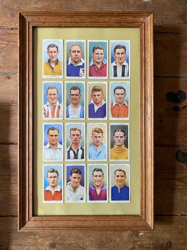 Wills cigarette cards - cigarette,