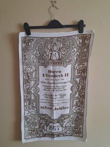 Vintage dunmoy queen elizabeth - vintage,