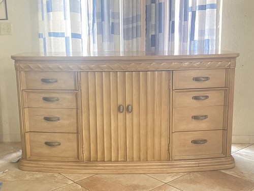 Dressing table and mirror - table,