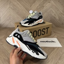 adidas Yeezy Boost 700 Wave