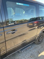 Mercedes Vito  London Taxi  Passengers Side Sliding Door Shell