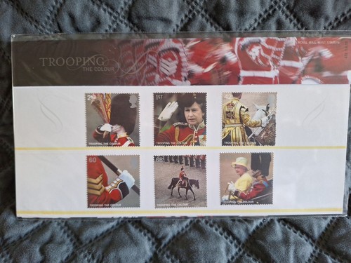 Queen elizabeth 2005 trooping - queen,