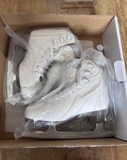 Preowned Graf Solero Size 2.5