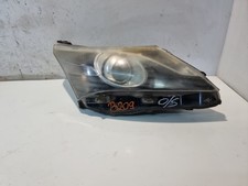 Toyota Avensis Headlight Front