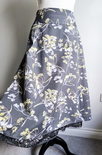 Laura ashley floral skirt size - laura,