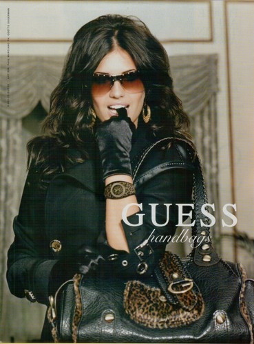 2006 guess handbags - 2006, brunette