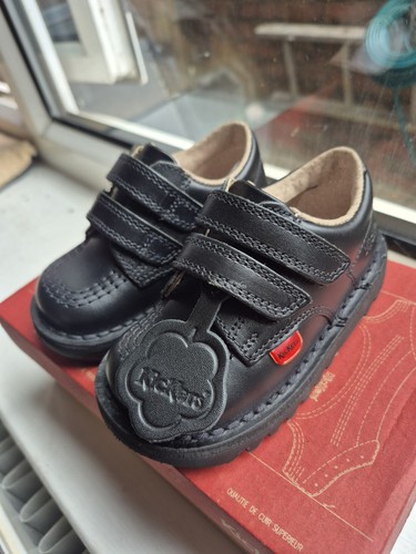 Kickers kick infant - lo,