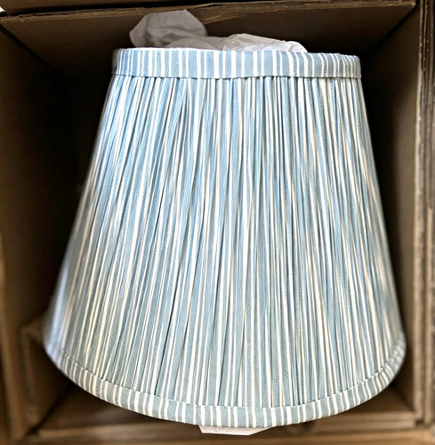 Laurenne blue pin - blue, stripe