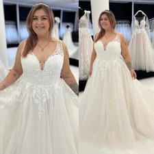 Plus Size White Ivory Wedding Dresses V Neck Lace Appliques A Line Bridal Gowns