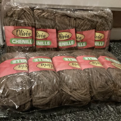 Olivia chenille yarn brown - chenille,