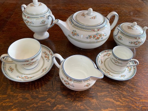 Large wedgwood hampshire - wedgwood, “hampshire”